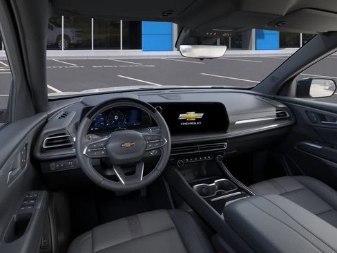 New 2026 Chevrolet Traverse High Country FWD image 15