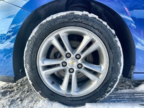 Used 2018 Chevrolet Cruze LT w/ Convenience Package image 15