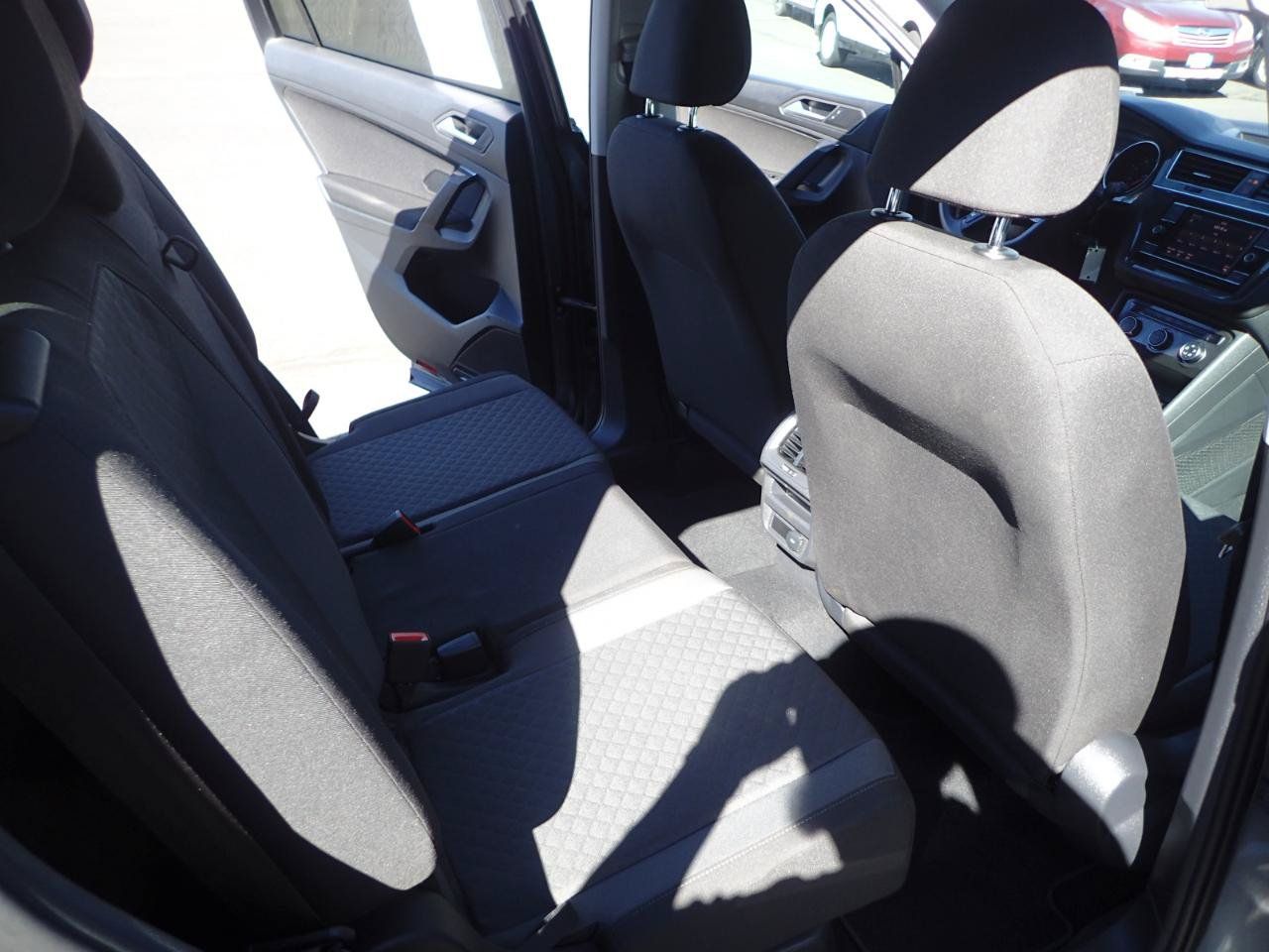 Used 2019 Volkswagen Tiguan S w/ 3rd Row Seat Package AWD/4WD image 13