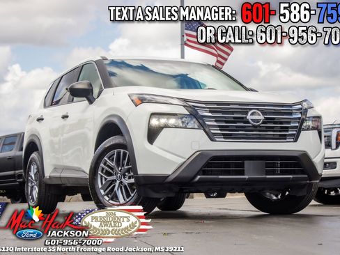 Used 2024 Nissan Rogue S AWD/4WD image 1