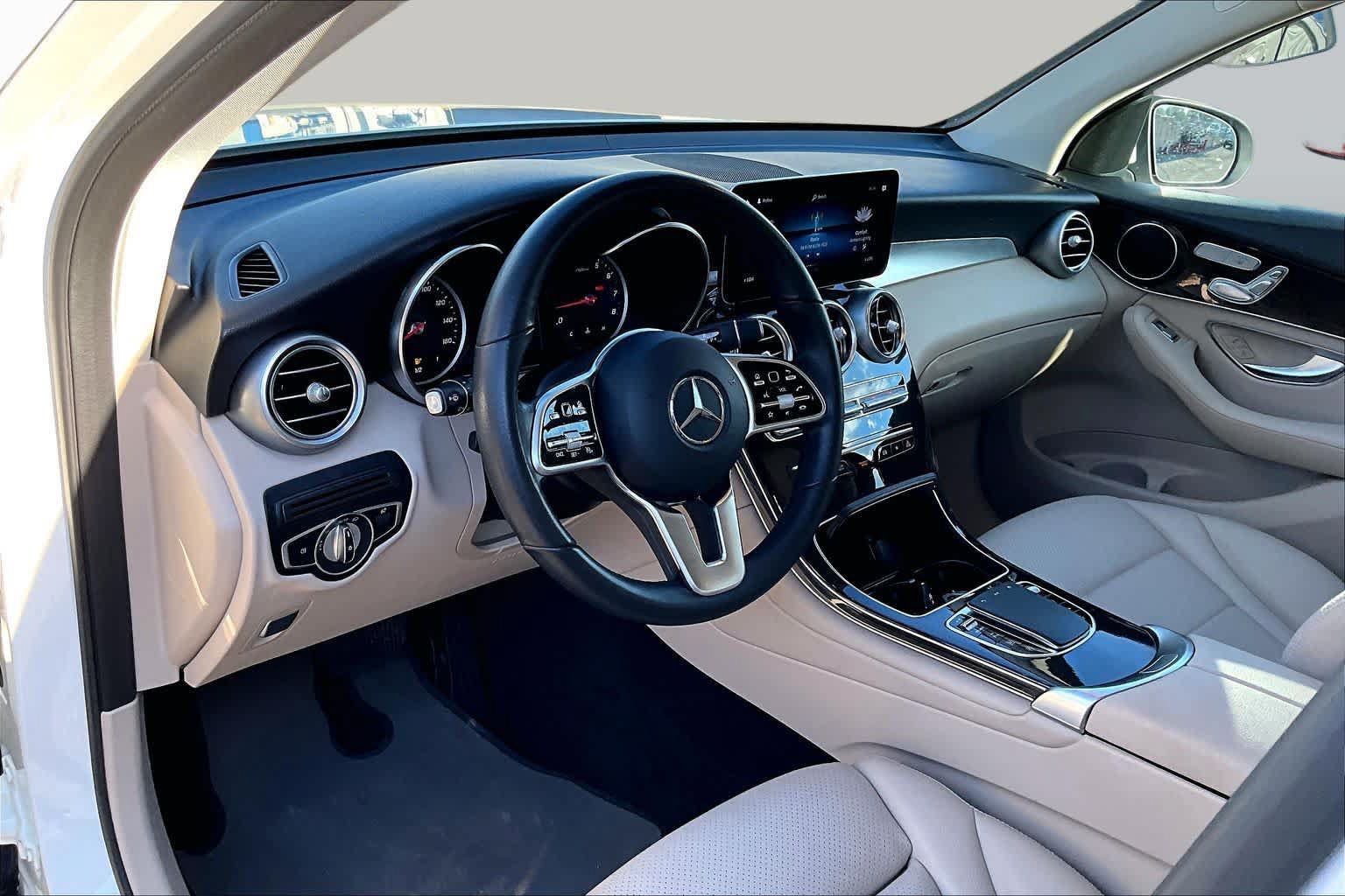 Used 2022 Mercedes-Benz GLC 300 image 18