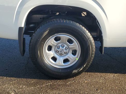 New 2026 Nissan Frontier S image 5