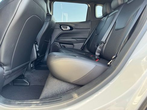 New 2026 Jeep Compass Latitude image 24