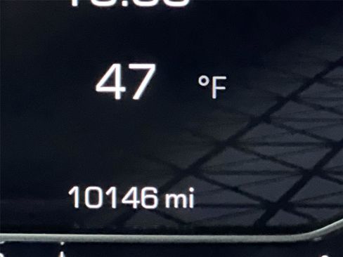 Used 2024 GMC Sierra 1500 Elevation w/ LPO, Elevation Black Package image 16