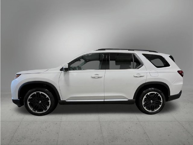 New 2026 Honda Pilot Touring image 2