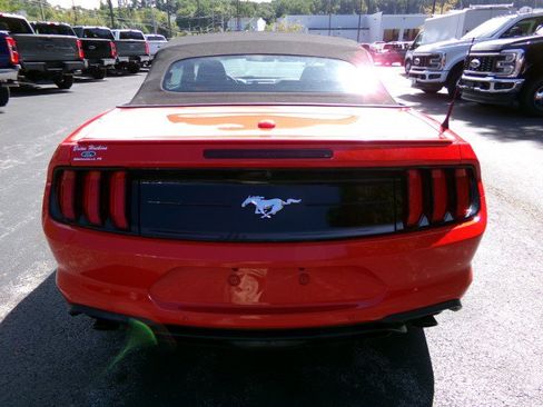 Used 2020 Ford Mustang Premium RWD image 9
