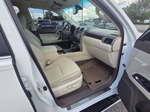 Used 2017 Lexus GX 460 Premium AWD/4WD image 11