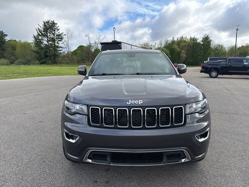 Used 2020 Jeep Grand Cherokee Altitude AWD/4WD image 8