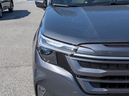 Certified 2025 Subaru Forester Limited image 10