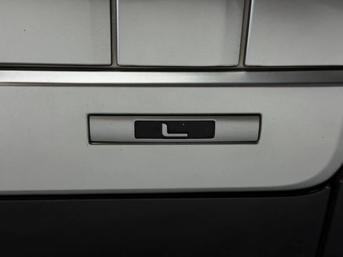 Used 2014 Land Rover Range Rover Long Wheelbase Autobiography AWD/4WD image 11