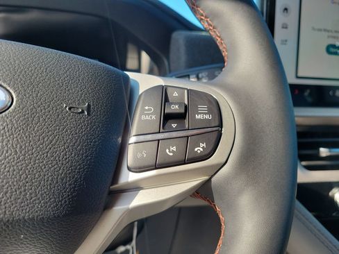 New 2026 Ford Explorer Active w/ Active Comfort Package RWD image 18