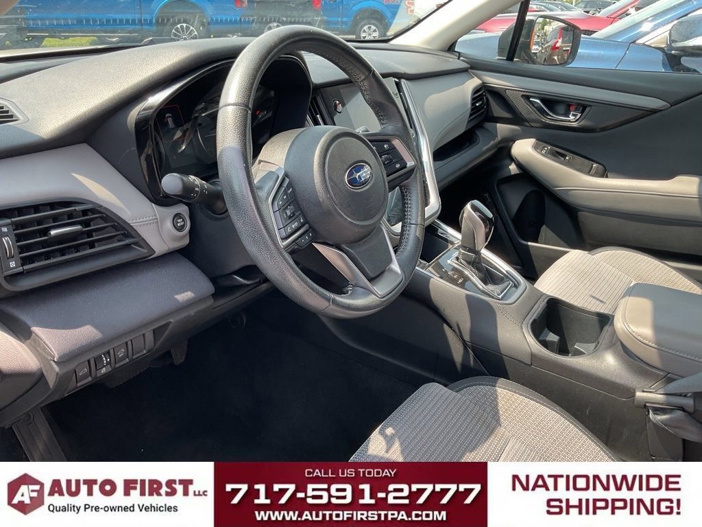 Used 2023 Subaru Outback Premium AWD/4WD image 5