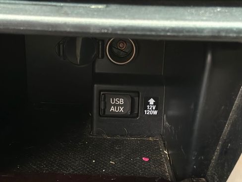 Used 2013 Toyota Camry XLE FWD image 24