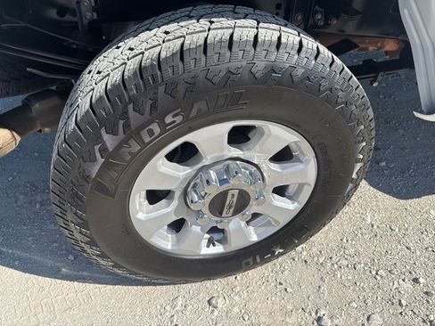 Used 2024 Ford F250 XLT w/ FX4 Off-Road Package image 29