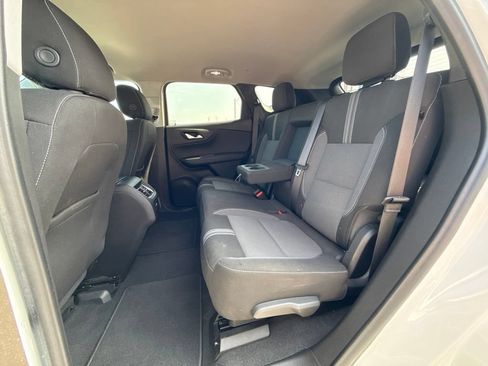 Used 2025 Chevrolet Blazer LT FWD image 20