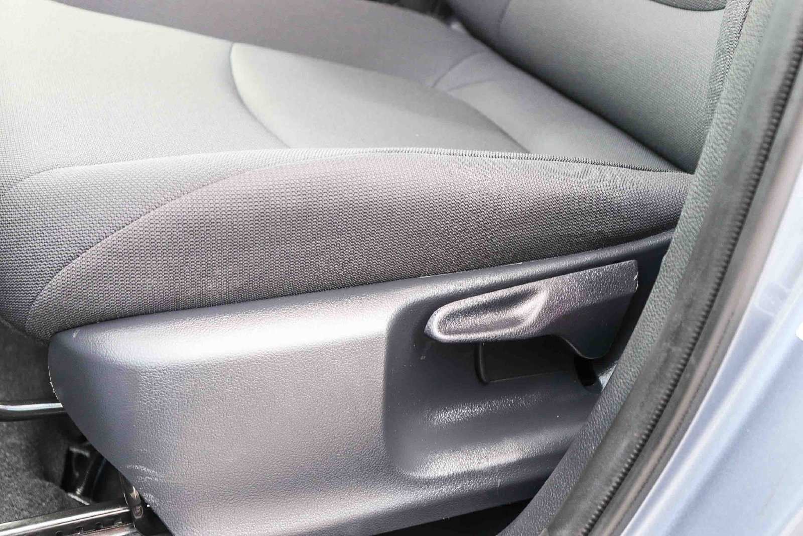 Certified 2026 Toyota Corolla Cross LE FWD image 27