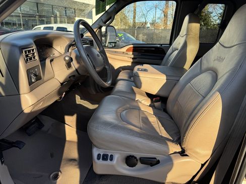 Used 2000 Ford F250 Lariat image 8