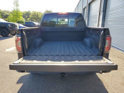 Used 2018 GMC Sierra 1500 SLT w/ SLT Premium Package image 10