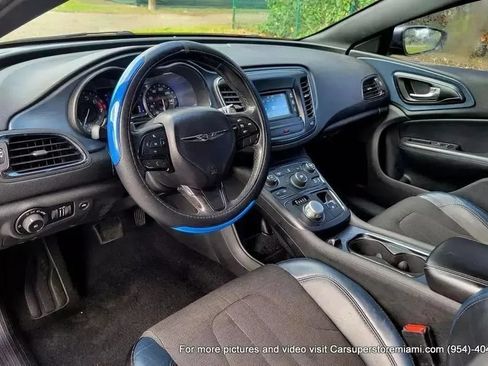 Used 2015 Chrysler 200 S FWD image 14