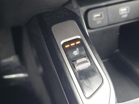 Certified 2022 Kia Sorento S image 18