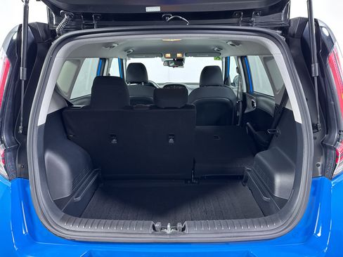 Used 2023 Kia Soul S FWD image 8