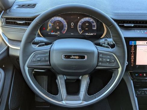 New 2026 Jeep Grand Cherokee Limited AWD/4WD image 19