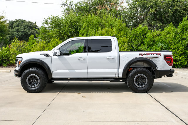 Used 2025 Ford F150 Raptor AWD/4WD image 13