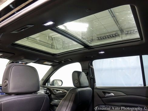 New 2026 Chevrolet Traverse High Country w/ LPO, Floor Liner Package image 7