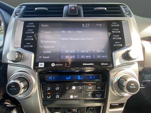 Used 2022 Toyota 4Runner Limited AWD/4WD image 15
