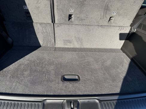 New 2026 Jeep Grand Wagoneer Limited image 17