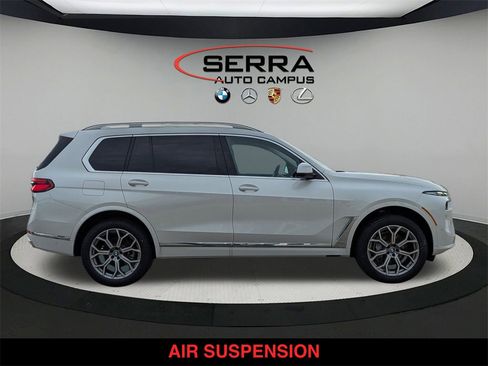 New 2025 BMW X7 xDrive40i w/ Premium Package image 2