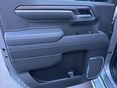 New 2026 GMC Sierra 1500 SLT w/ SLT Premium Plus Package image 10