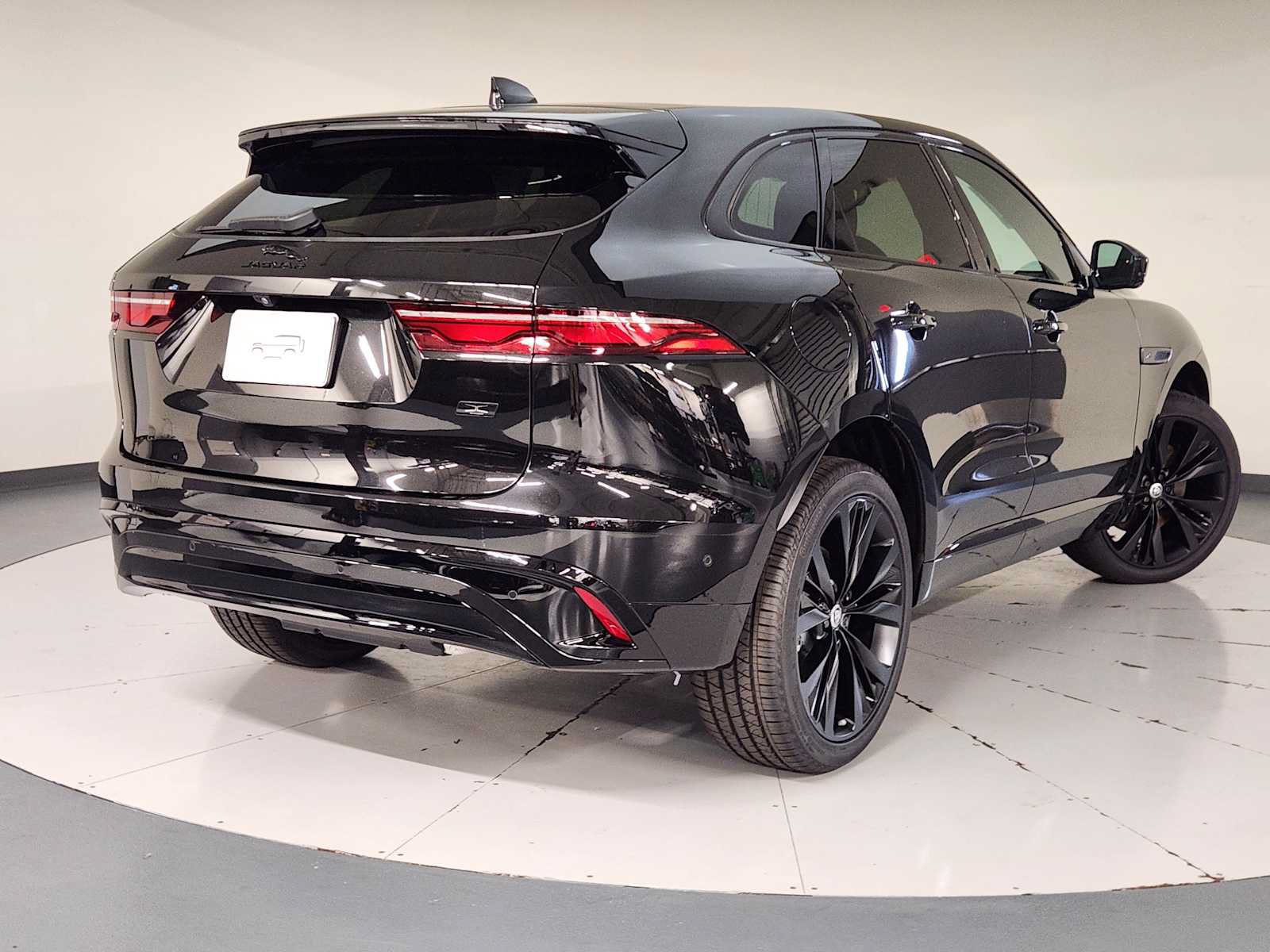 New 2026 Jaguar F-PACE R-Dynamic S AWD/4WD image 2