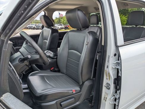 Used 2022 RAM 1500 Tradesman w/ Chrome Appearance Group AWD/4WD image 29
