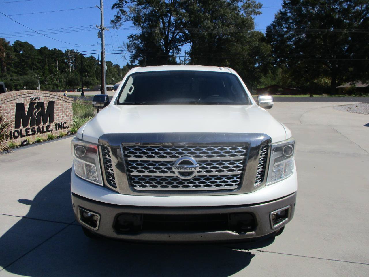 Used 2018 Nissan Titan Platinum Reserve AWD/4WD image 6