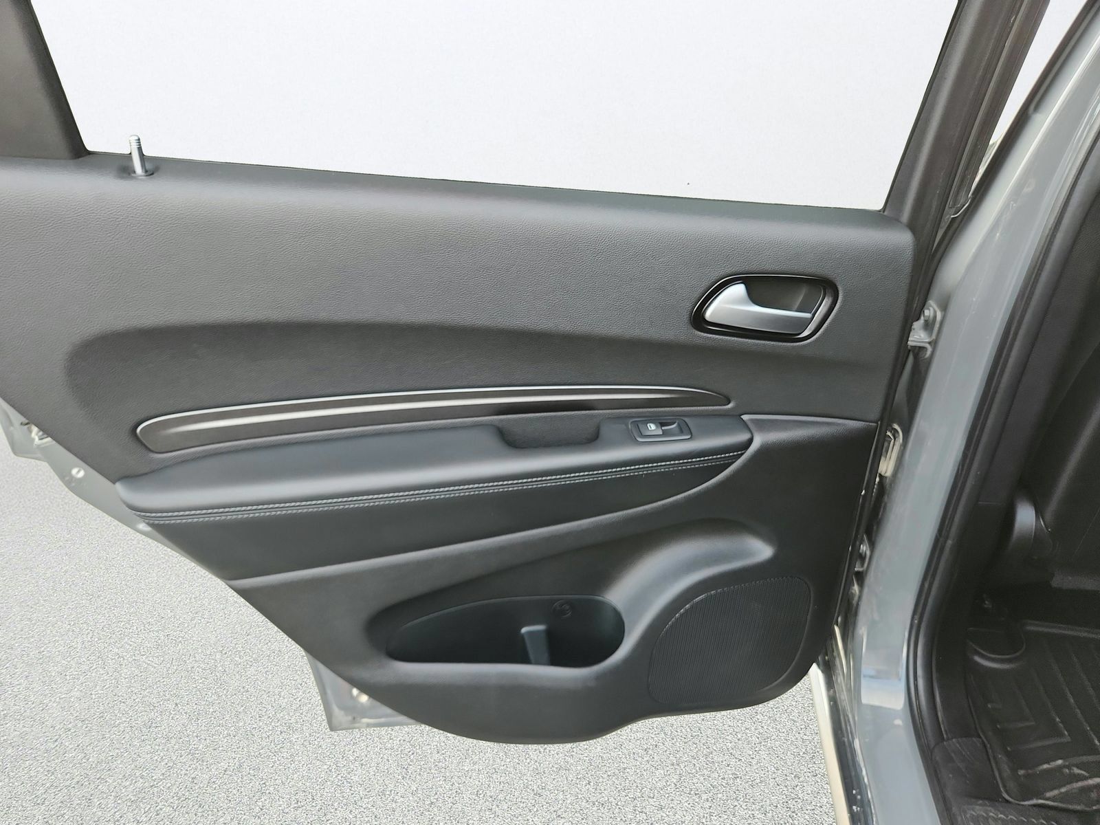 Used 2022 Dodge Durango SXT AWD/4WD image 38