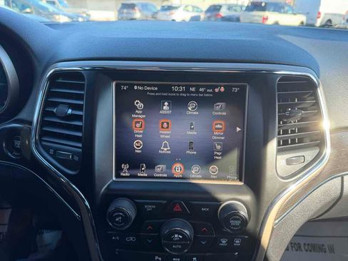 Used 2015 Jeep Grand Cherokee Limited image 29