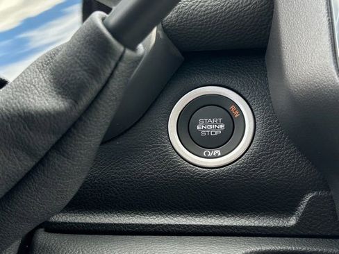 New 2026 RAM 2500 Laramie AWD/4WD image 44