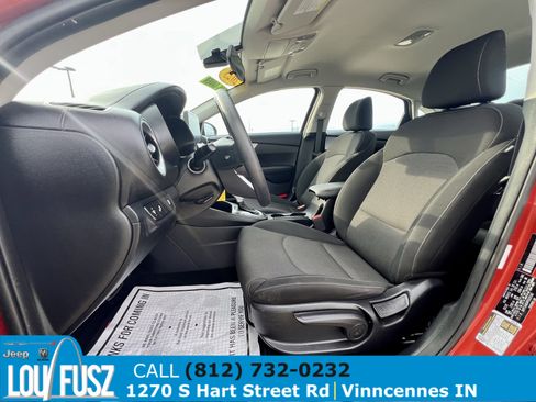 Used 2023 Kia Forte LXS w/ LXS Technology Package FWD image 9