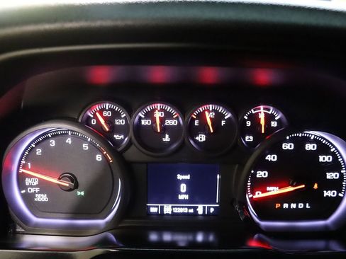 Used 2021 Chevrolet Silverado 1500 Custom AWD/4WD image 40