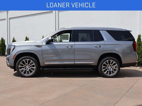 New 2026 GMC Yukon Denali AWD/4WD image 3