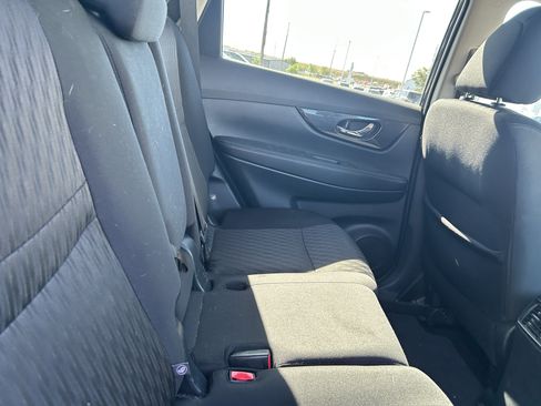 Used 2018 Nissan Rogue SV w/ Premium Package AWD/4WD image 11