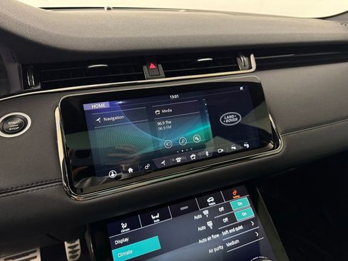 Used 2020 Land Rover Range Rover Evoque R-Dynamic SE image 16