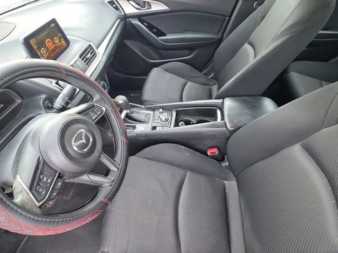 Used 2018 MAZDA MAZDA3 Sport FWD image 12