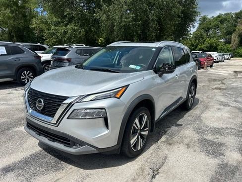 Used 2021 Nissan Rogue SL AWD/4WD image 2