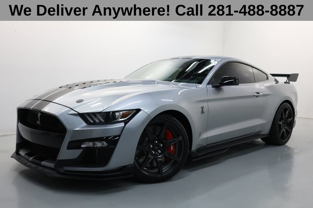 Used 2020 Ford Mustang Shelby GT500 w/ Carbon Fiber Track Pack RWD image 3