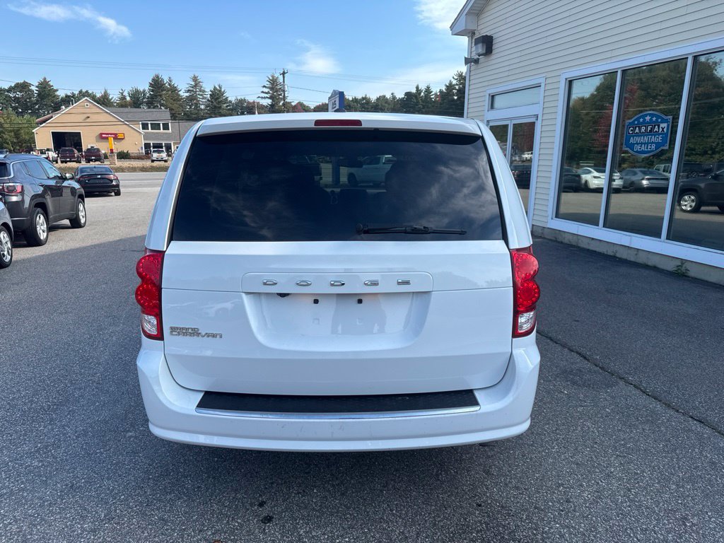 Used 2019 Dodge Grand Caravan SE w/ UConnect Hands-Free Group FWD image 4