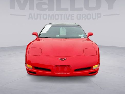 Used 2004 Chevrolet Corvette Coupe RWD image 8