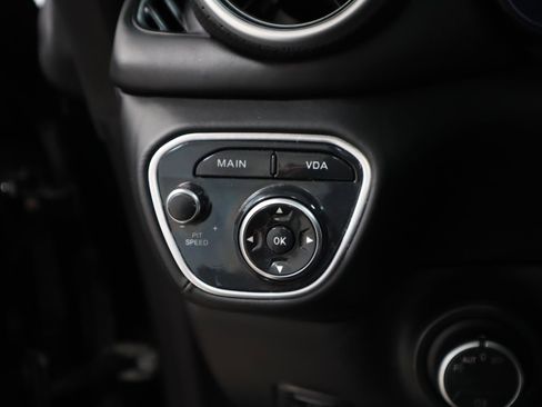 Used 2016 Ferrari California T RWD image 27