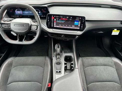 New 2026 Dodge Charger R/T AWD/4WD image 10